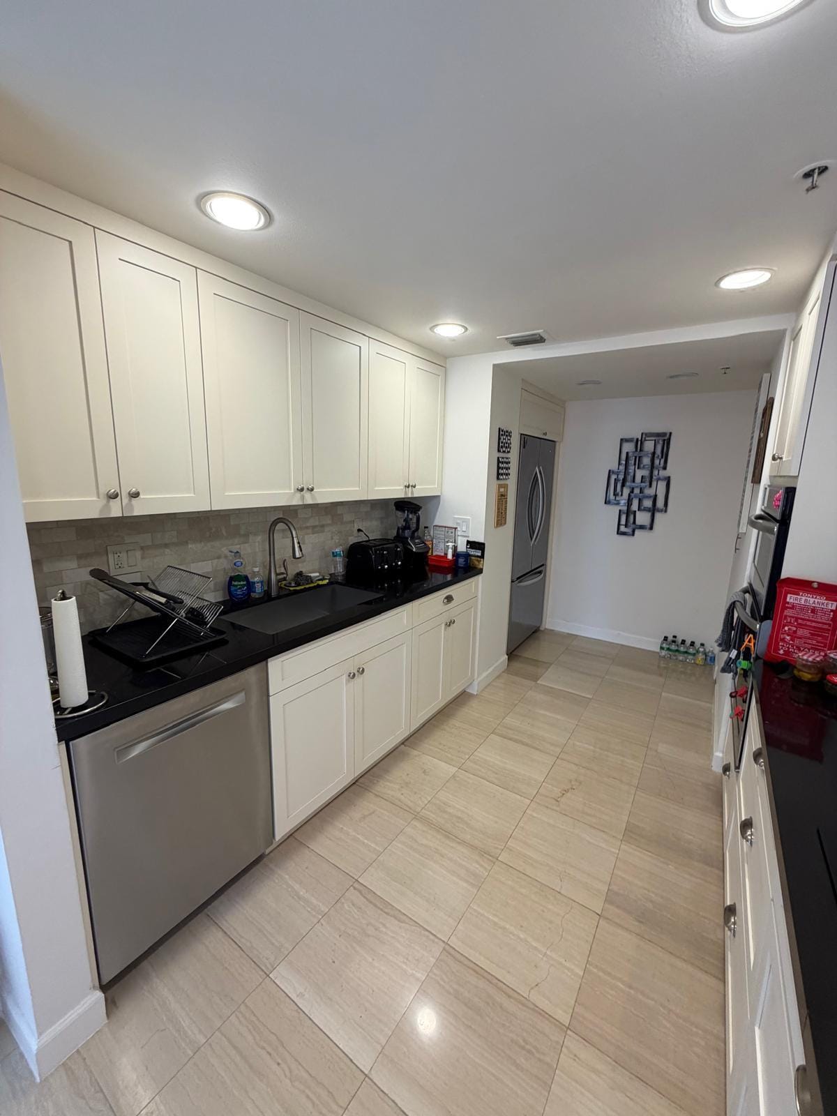 1581 Brickell Avenue 406 — photo 11