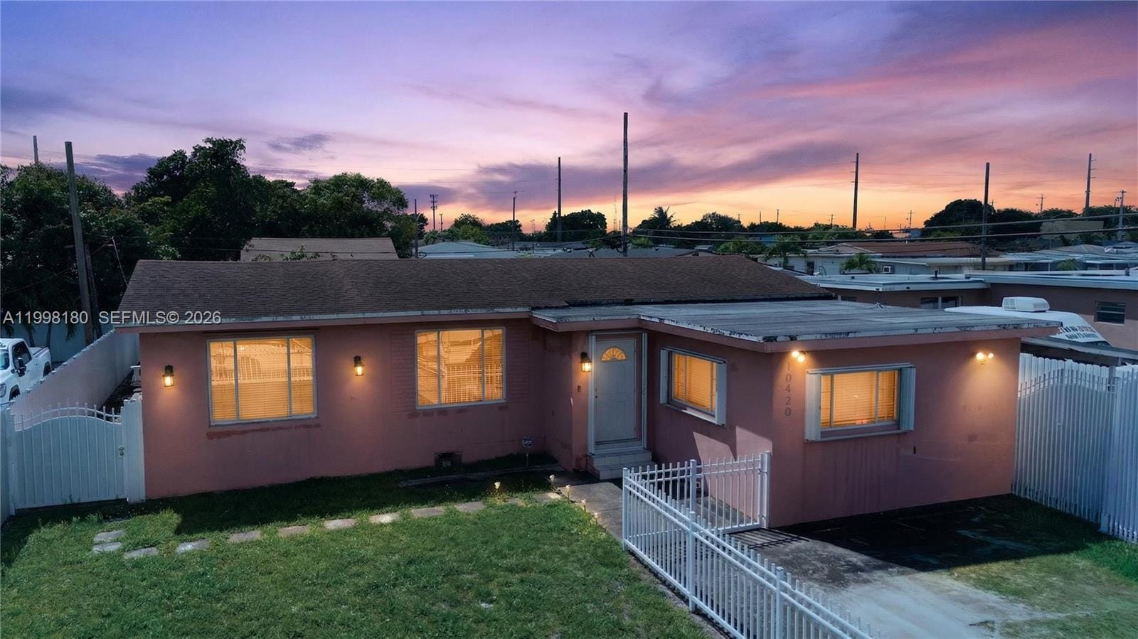 10420 NW 35th Place, Miami, FL 33147 photo 2