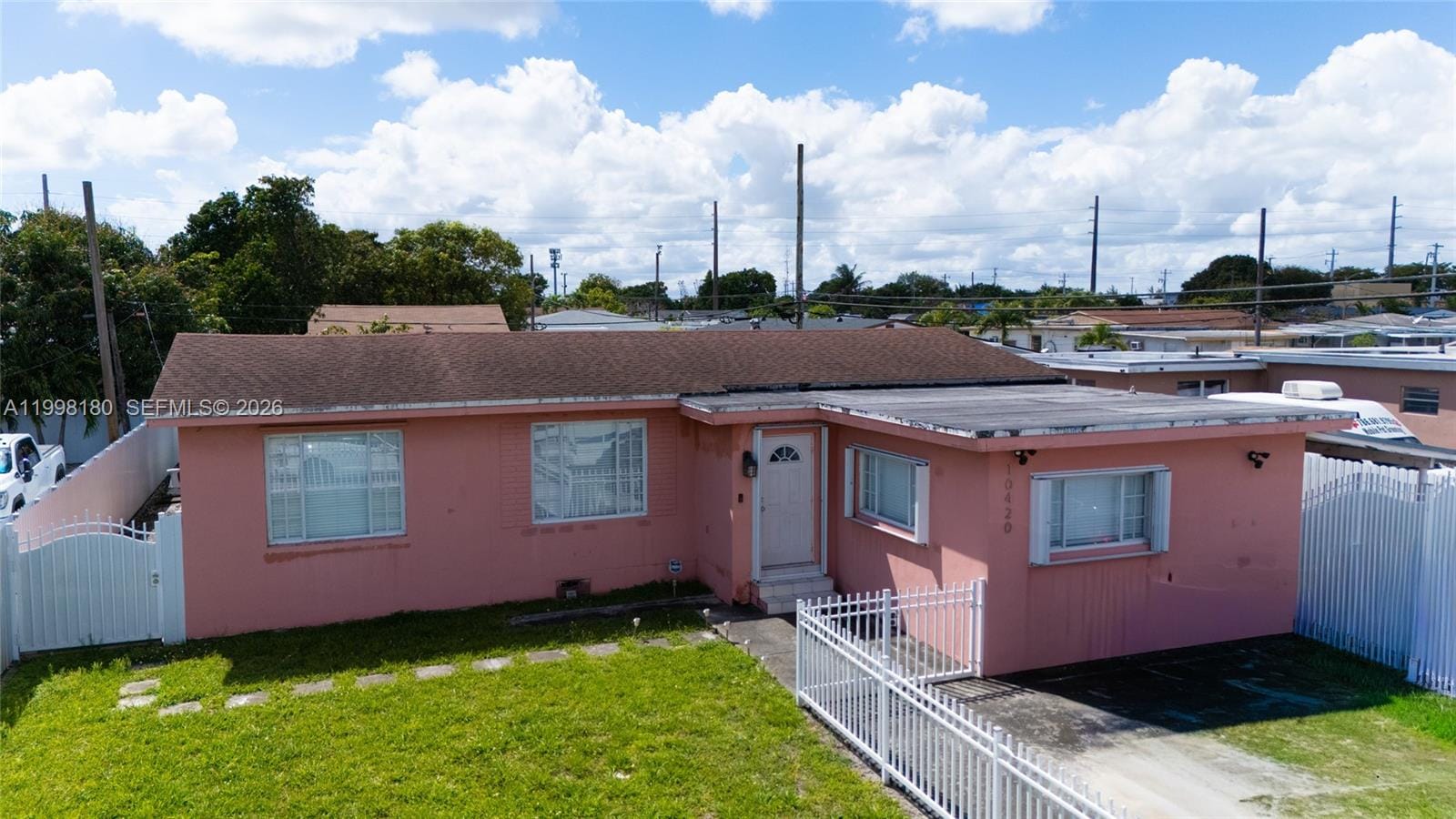 10420 NW 35th Place, Miami, FL 33147 photo 3