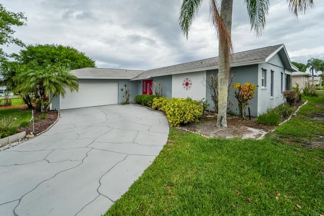 18327 SE Par Lane, sold in Little Club, Jupiter, FL