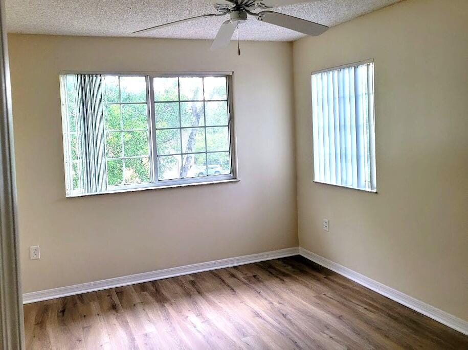 4195 N Haverhill Road 324 — photo 10