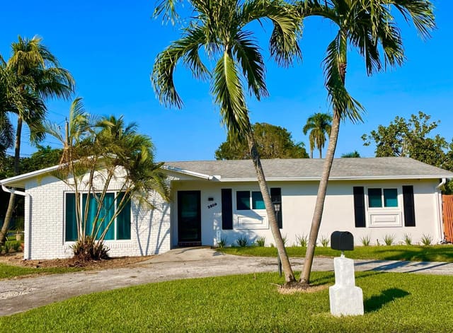 2809 SW 46th Street, Avon Heights, Dania Beach, FL