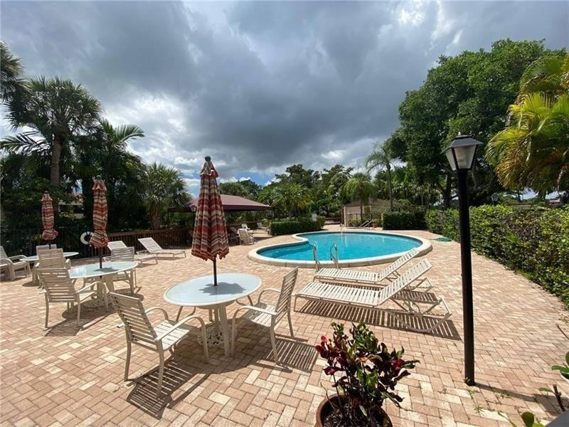 7448 La Paz Boulevard 104, Boca Raton, FL 33433 photo 16