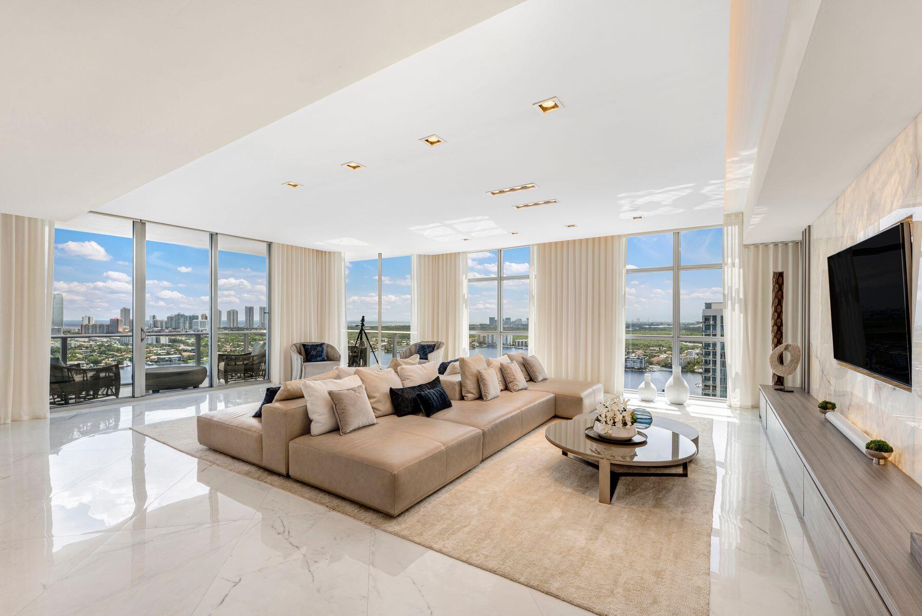 17301 Biscayne Boulevard Ph-7, North Miami Beach, FL 33160, North Miami Beach