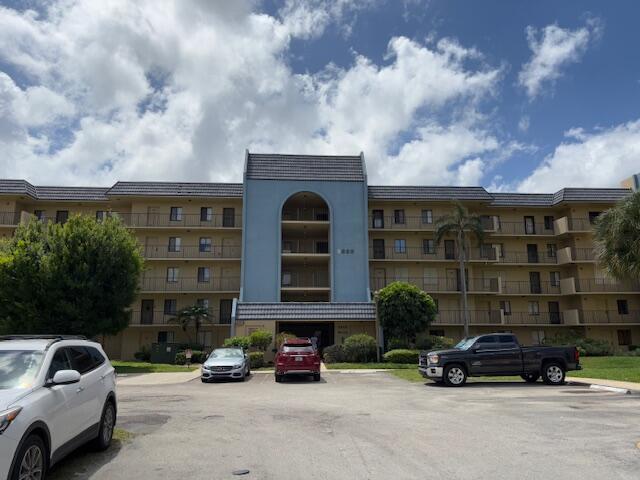 2820 Tennis Club Drive 401, West Palm Beach, FL 33417, West Palm Beach