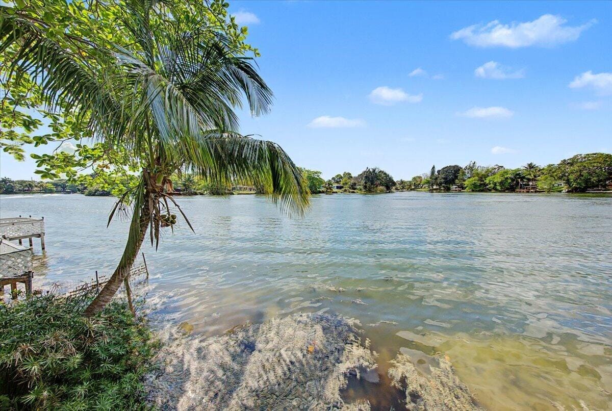 4410 SW 30th Street, West Park, FL 33023 photo 4