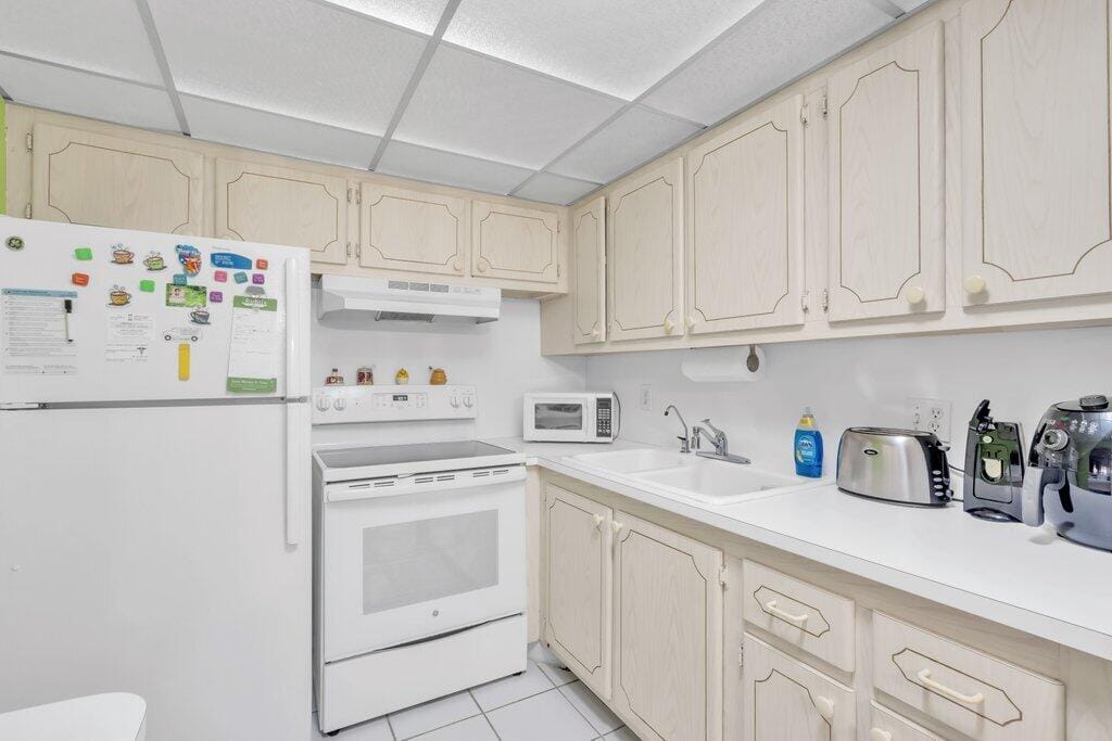 349 Camden O, West Palm Beach, FL 33417 photo 17
