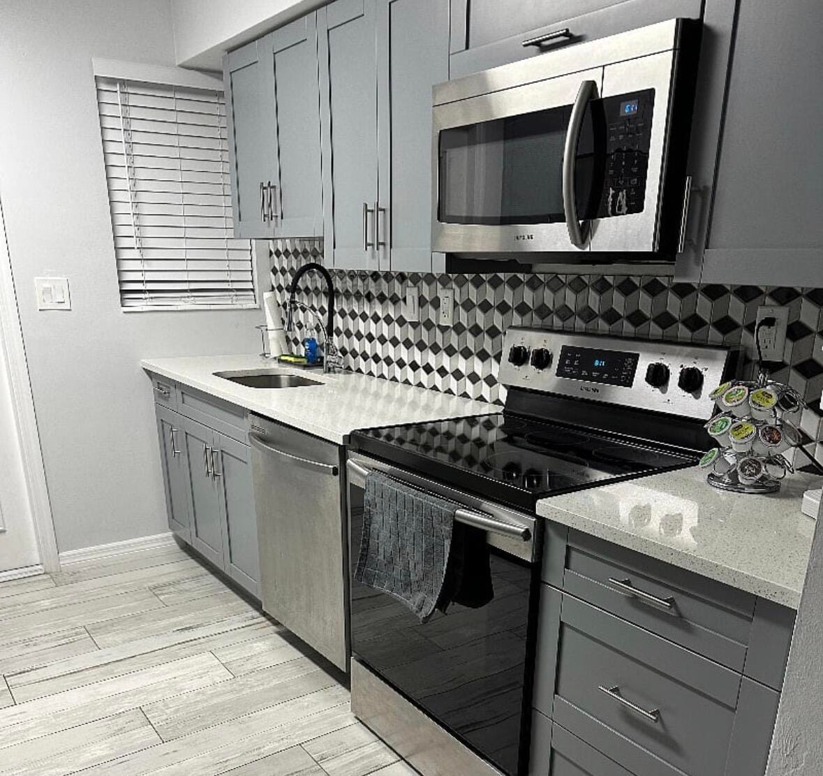 136 Akron Street B2 — photo 4