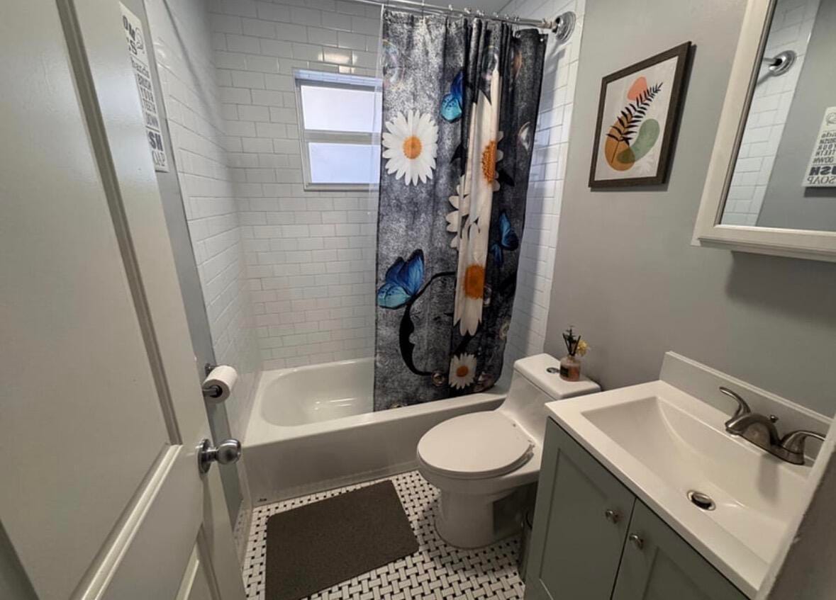 136 Akron Street B2 — photo 9