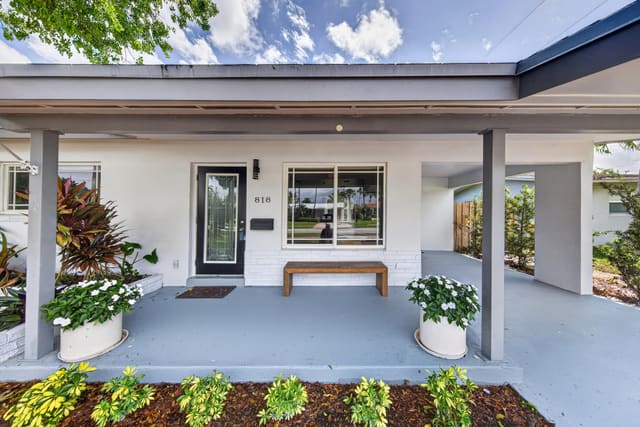818 NW 28th Court, Wilton Manors, FL 33311