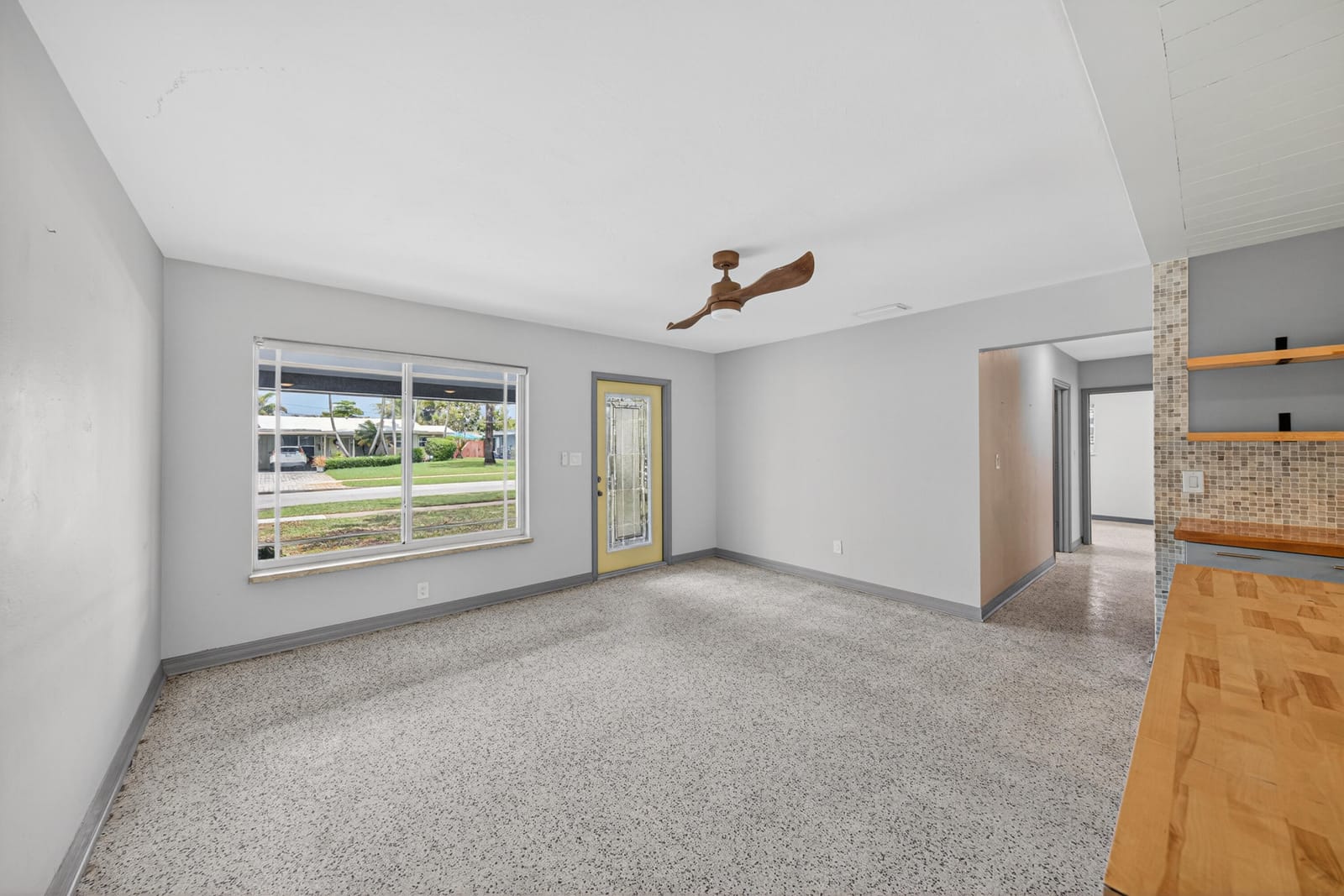818 NW 28th Court — photo 6