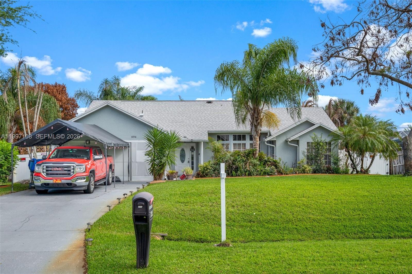 694 SE Karrigan Terrace, Port St. Lucie, FL 34983