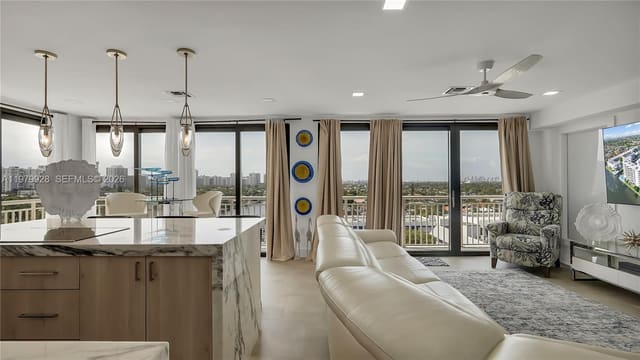 3100 NE 48th Street PH18, Fort Lauderdale, FL 33308