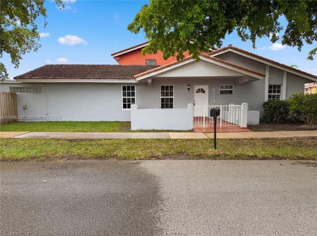 6330 SW 135th Avenue 39, sold in Arborgate Kendall Lk E Co, Miami, FL