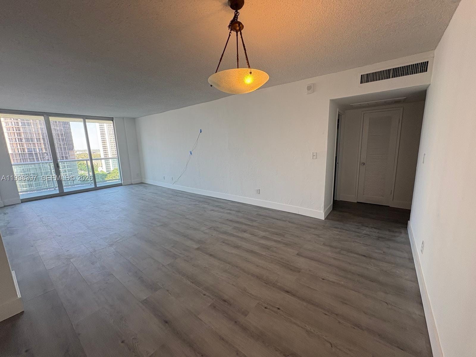 19390 Collins Avenue 1623 — photo 5