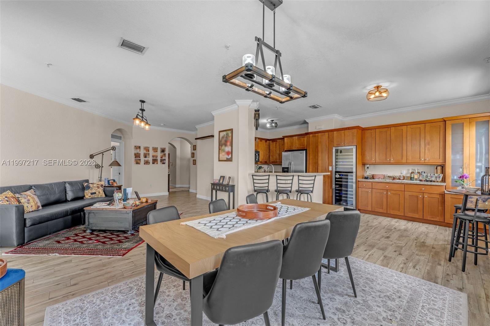 10012 NW 7th Street 206, Miami, FL 33172