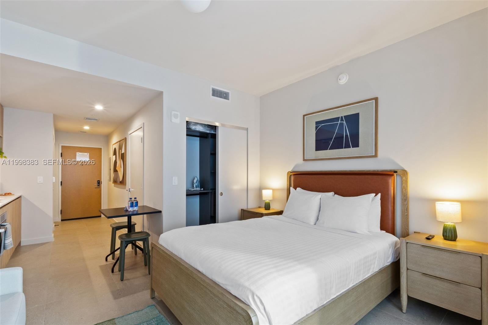 11 NE 6 2108 — photo 2