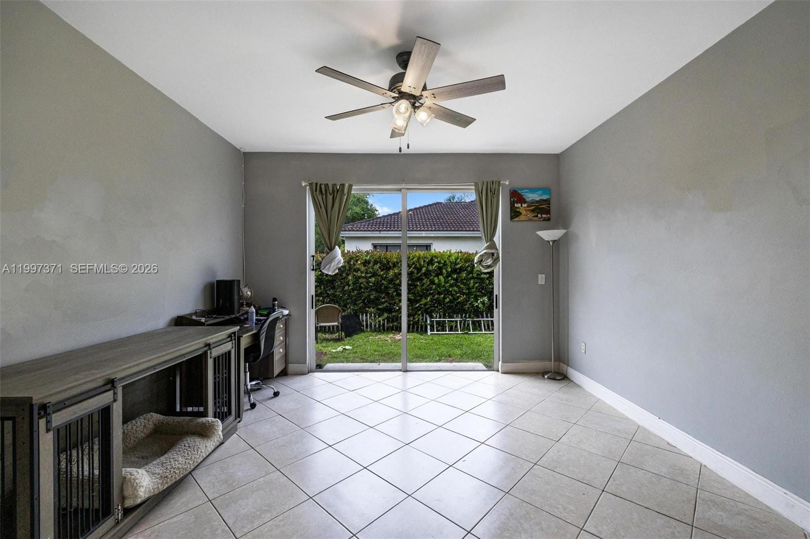 990 NE 42nd Place — photo 4