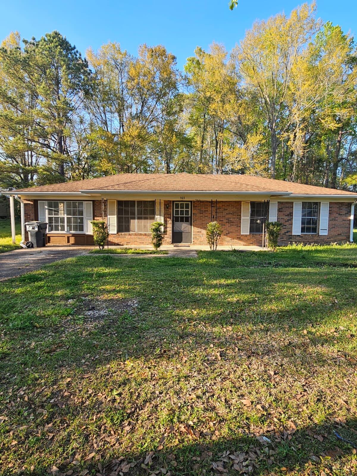 503 Martin Luther King Junior Avenue, Bonifay, FL 32425, Bonifay
