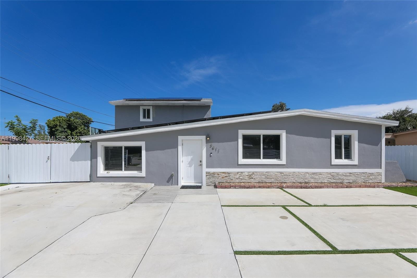 3811 SW 47 Avenue, West Park, FL 33023
