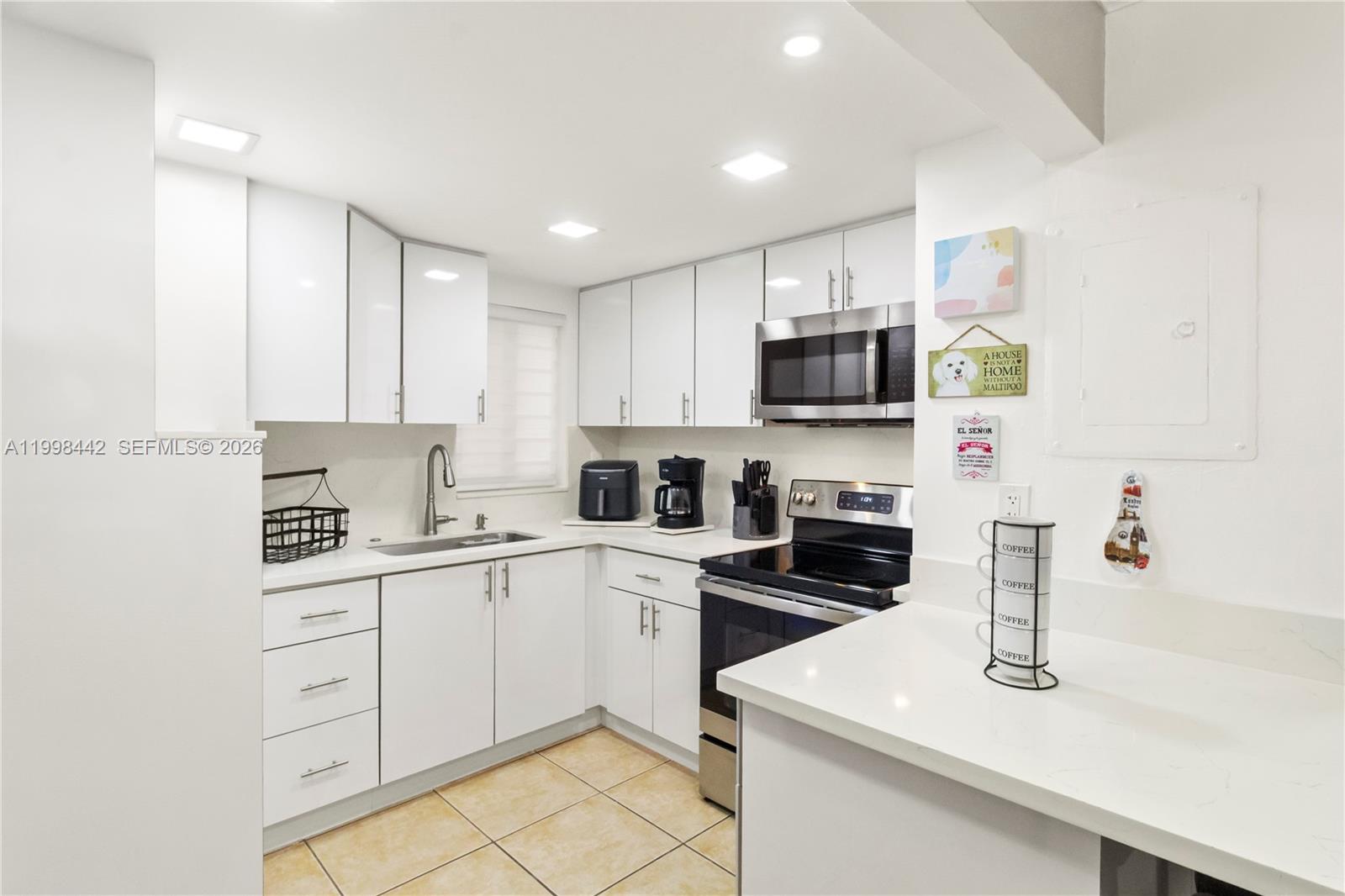 840 NW 87th Avenue 405, Miami, FL 33172, Miami