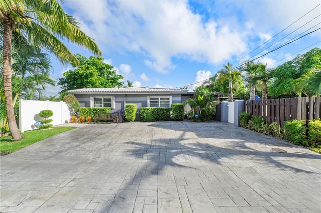 4860 N Andrews Avenue, sold in North Andrews Gardens Fir, Fort Lauderdale, FL