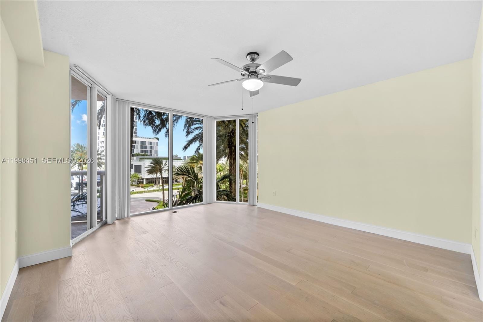 17555 Collins Avenue 406 — photo 12