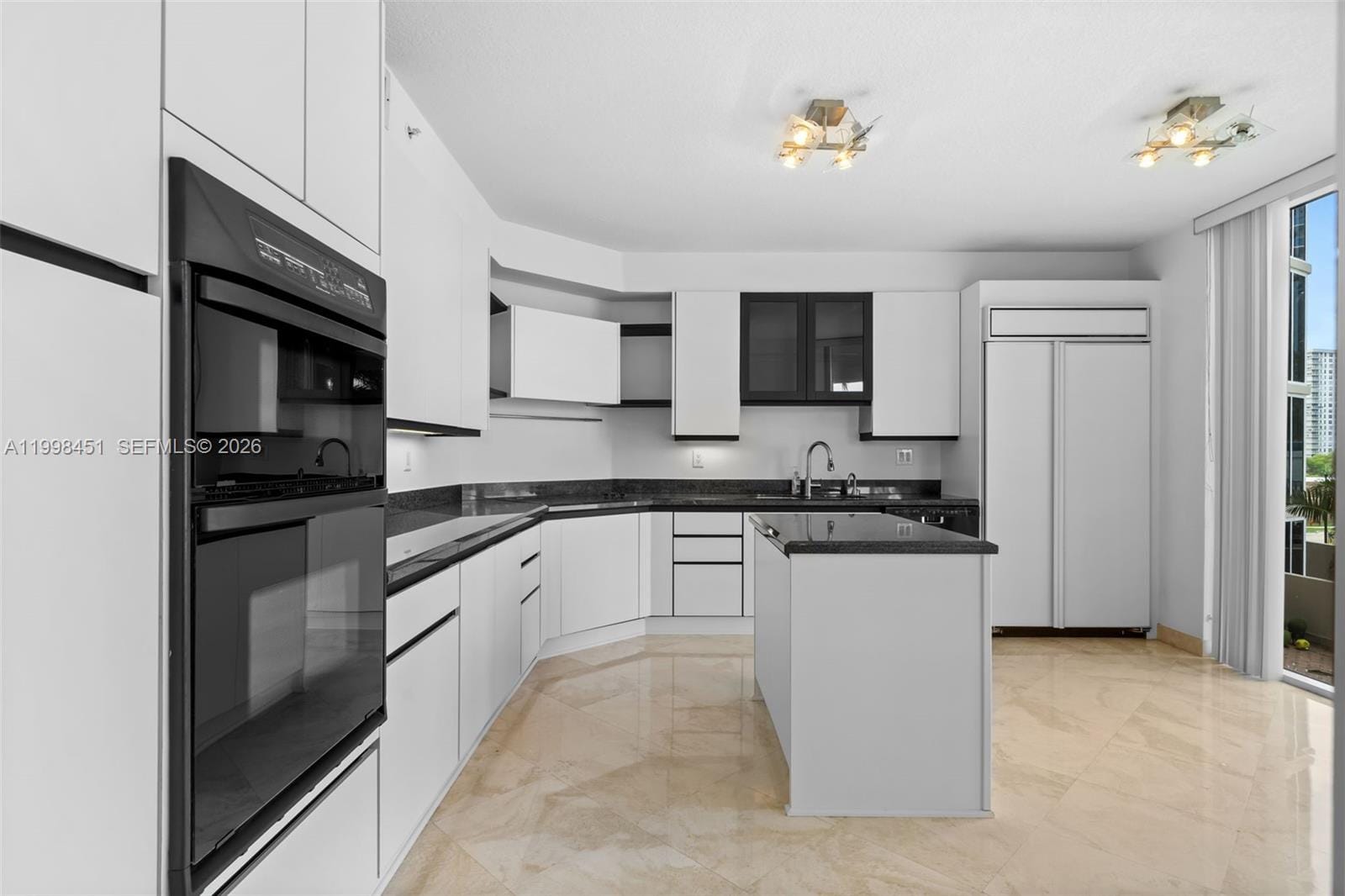 17555 Collins Avenue 406, Sunny Isles Beach, FL 33160 photo 20