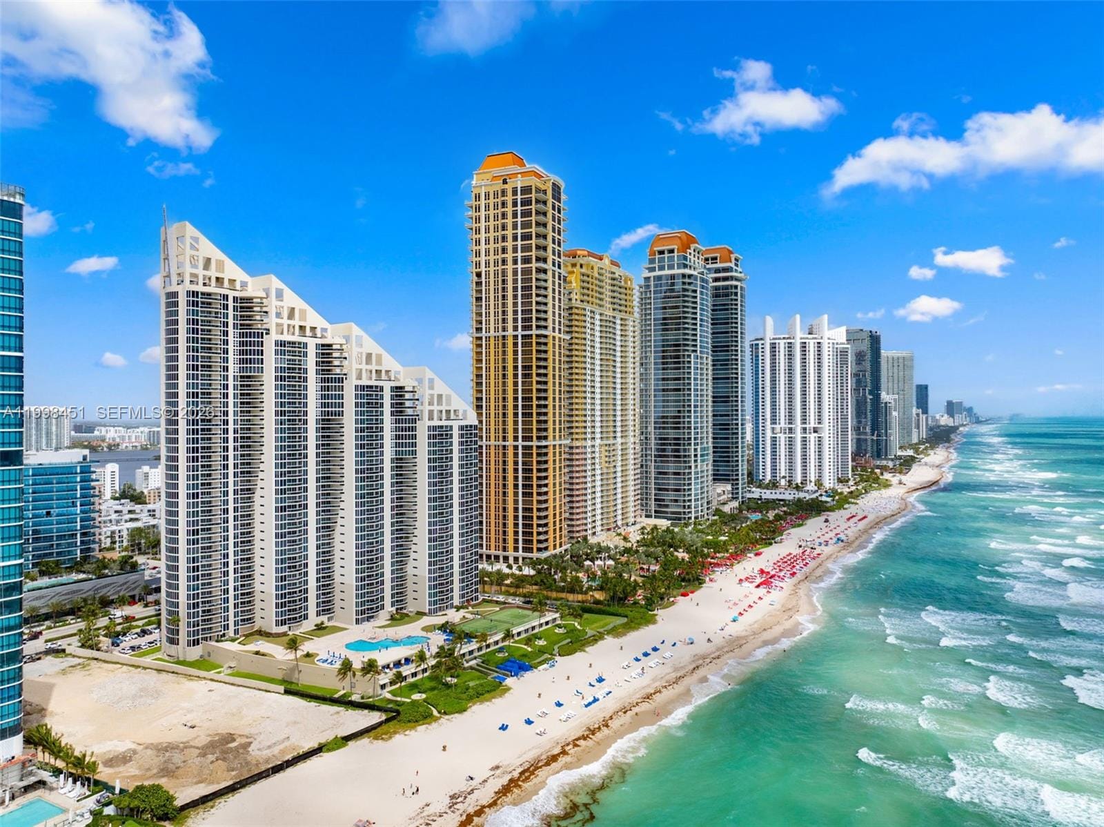 17555 Collins Avenue 406, Sunny Isles Beach, FL 33160 photo 24