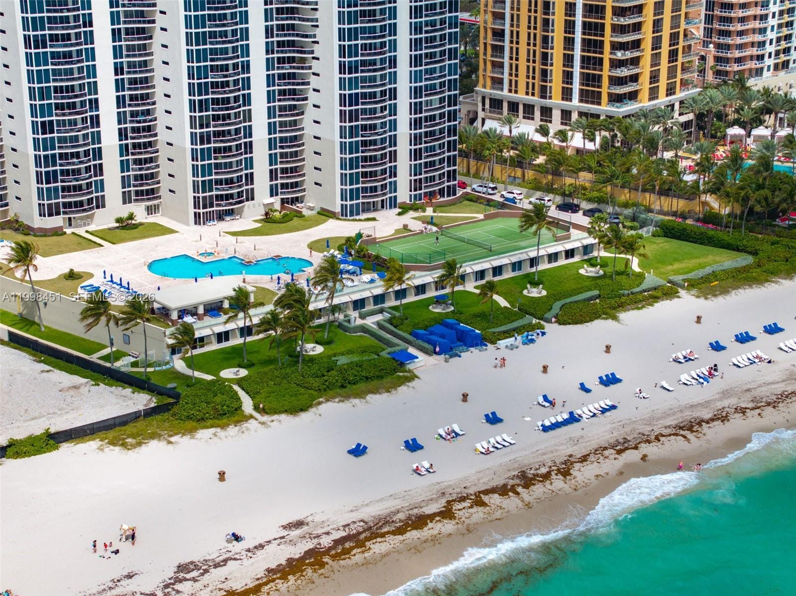 17555 Collins Avenue 406, Sunny Isles Beach, FL 33160 photo 25