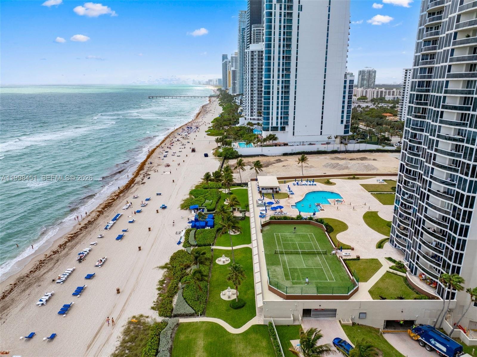 17555 Collins Avenue 406, Sunny Isles Beach, FL 33160 photo 27