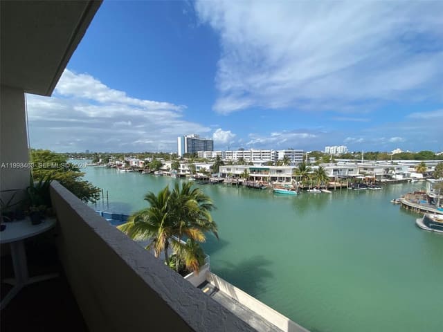 7125 Bay Drive 506, Bay Plaza, Miami Beach, FL