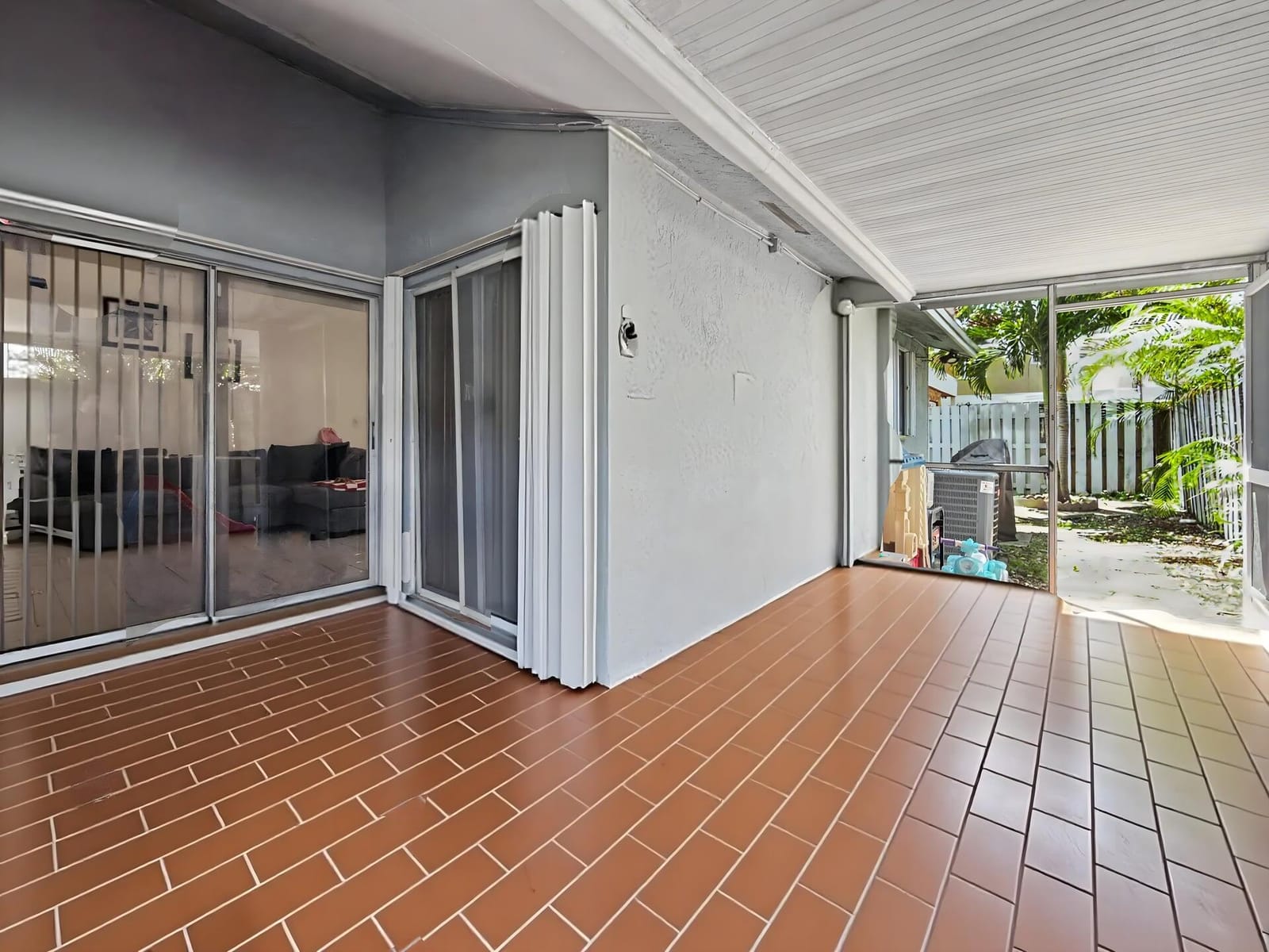 10151 NW 3rd Street, Pembroke Pines, FL 33026 photo 27
