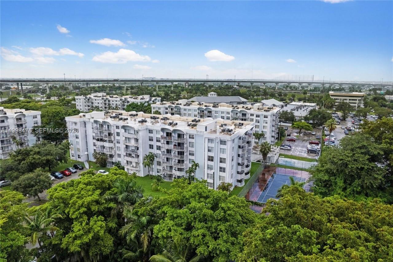 494 NW 165th St Road C601, Miami, FL 33169, Miami