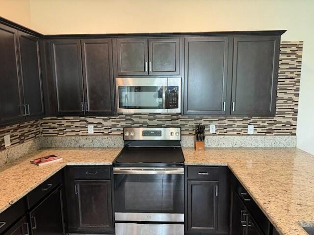 7401 NW Farnsworth Circle NW — photo 8