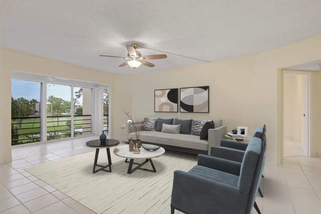3810 Via Poinciana 404, sold in Poinciana Place Condo 1,2,8 And 9, Lake Worth, FL
