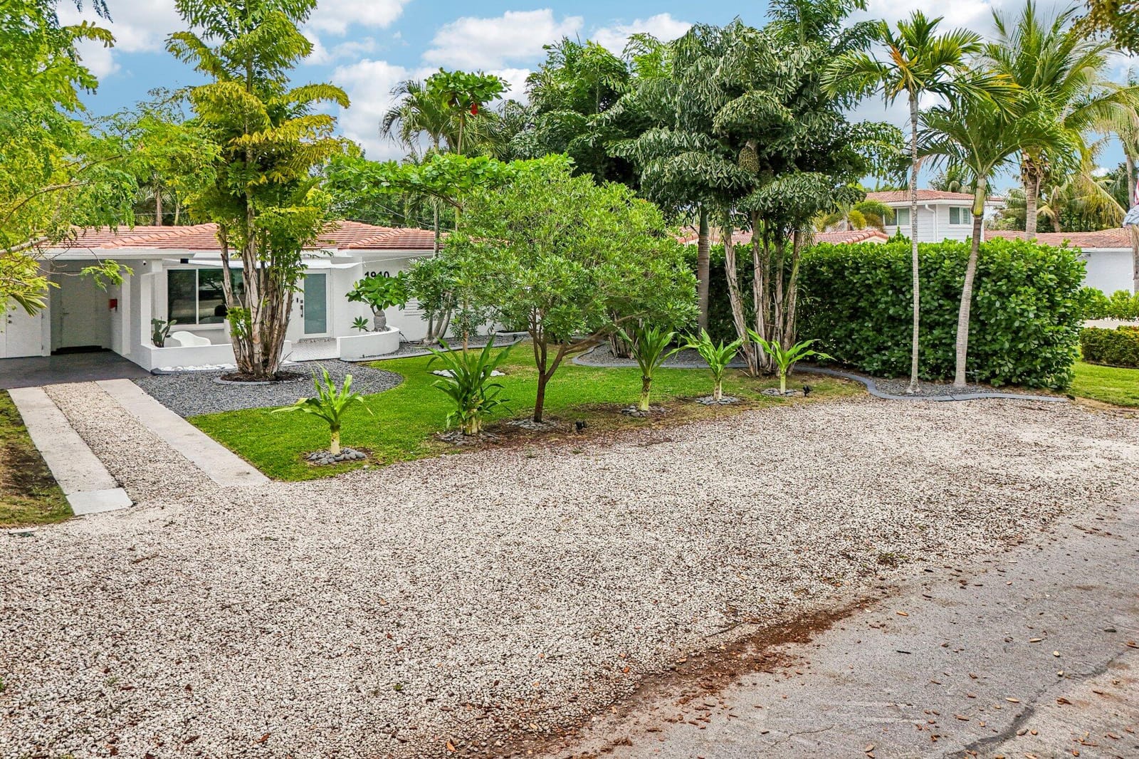 1910 NE 17th Terrace, Fort Lauderdale, FL 33305 photo 2
