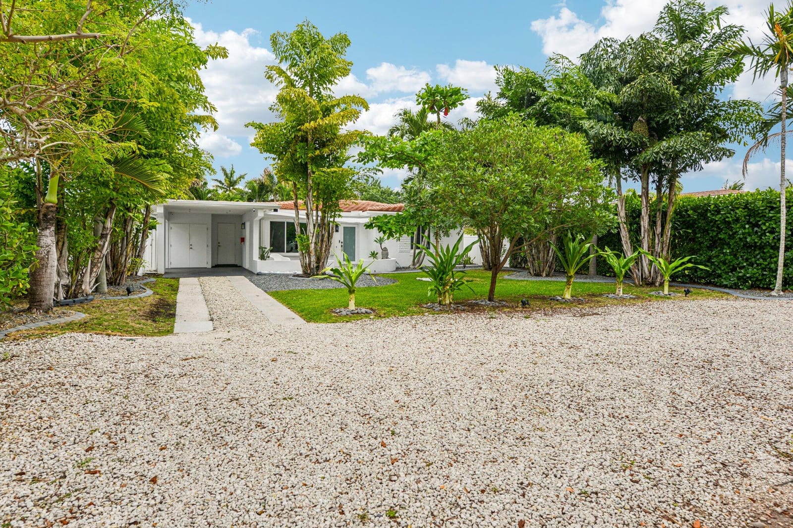 1910 NE 17th Terrace, Fort Lauderdale, FL 33305 photo 3