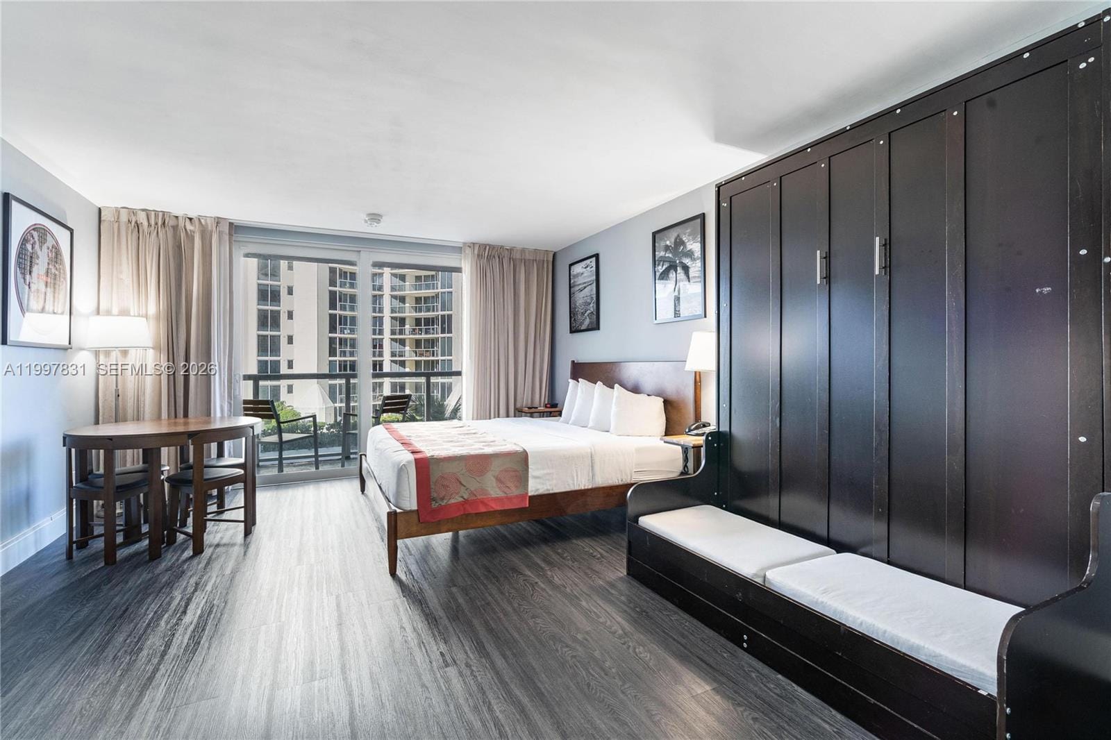 19201 Collins Avenue 324 — photo 3