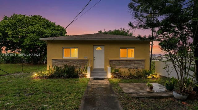 2231 NW 74th Street, sold in Para Villa Heights, Miami, FL