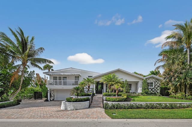 209 Treasure Place, sold in Jupiter Inlet Beach Colony, Jupiter Inlet Colony, FL