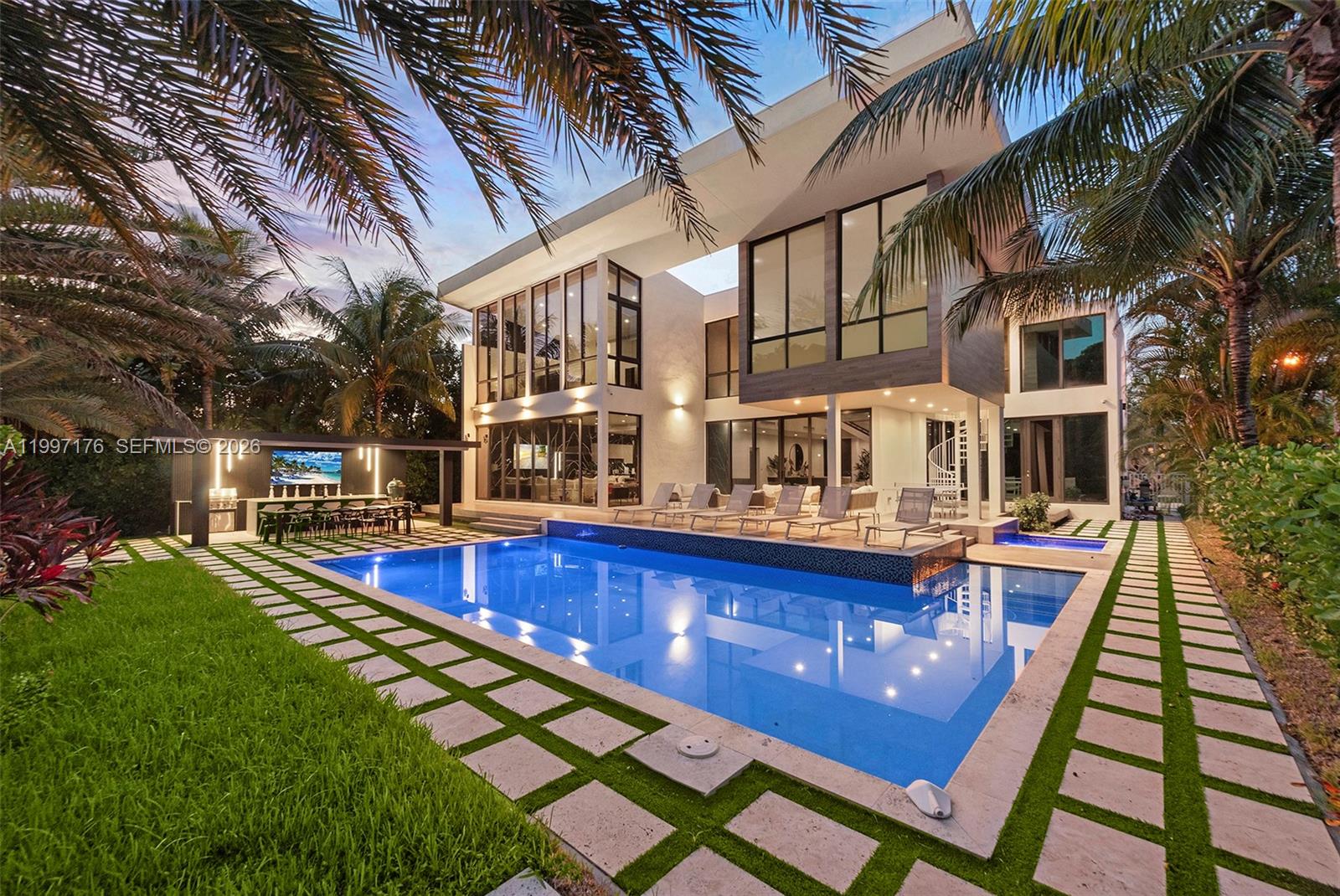 521 Holiday Drive, Hallandale Beach, FL 33009, Hallandale Beach