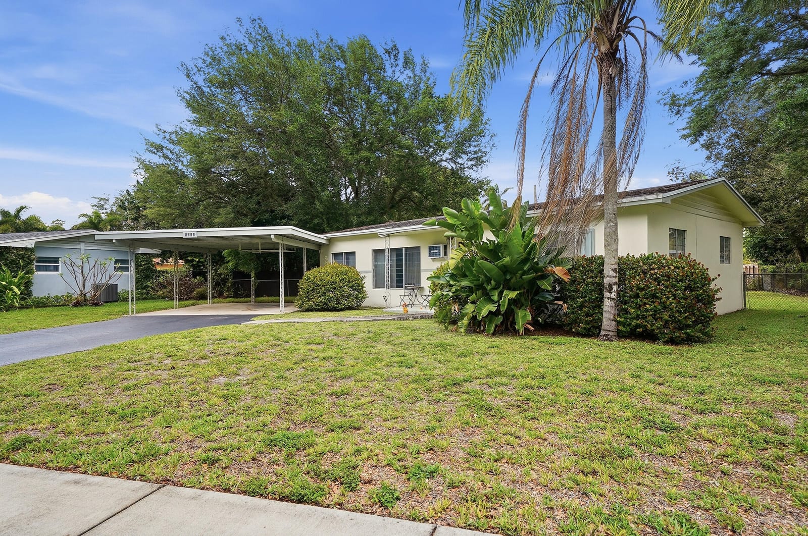 5333 Plantation Road, Plantation, FL 33317