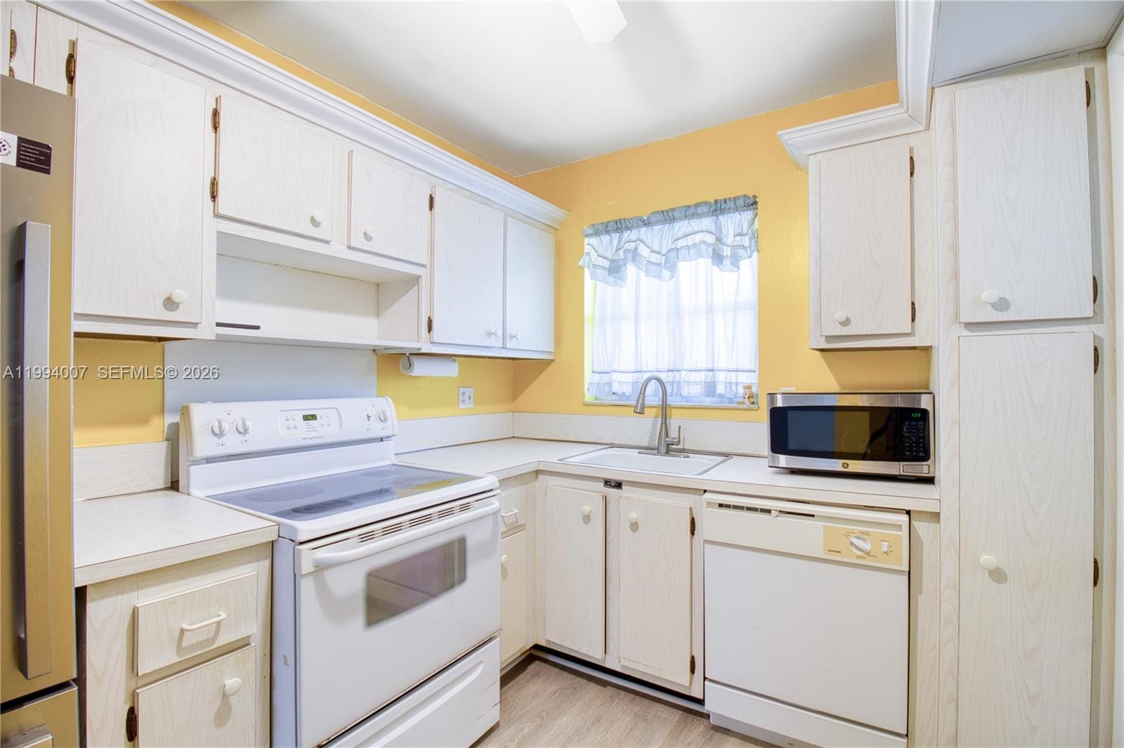 804 SE 7th Street 107, Deerfield Beach, FL 33441 photo 18