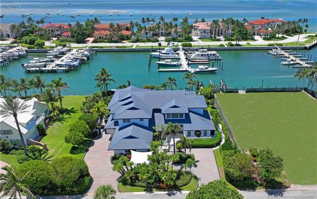 6819 SE South Marina Way, Sailfish Point, Stuart, FL