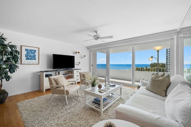 177 Ocean Lane Drive 703, sold in Key Biscayne Commodore Cl, Key Biscayne, FL