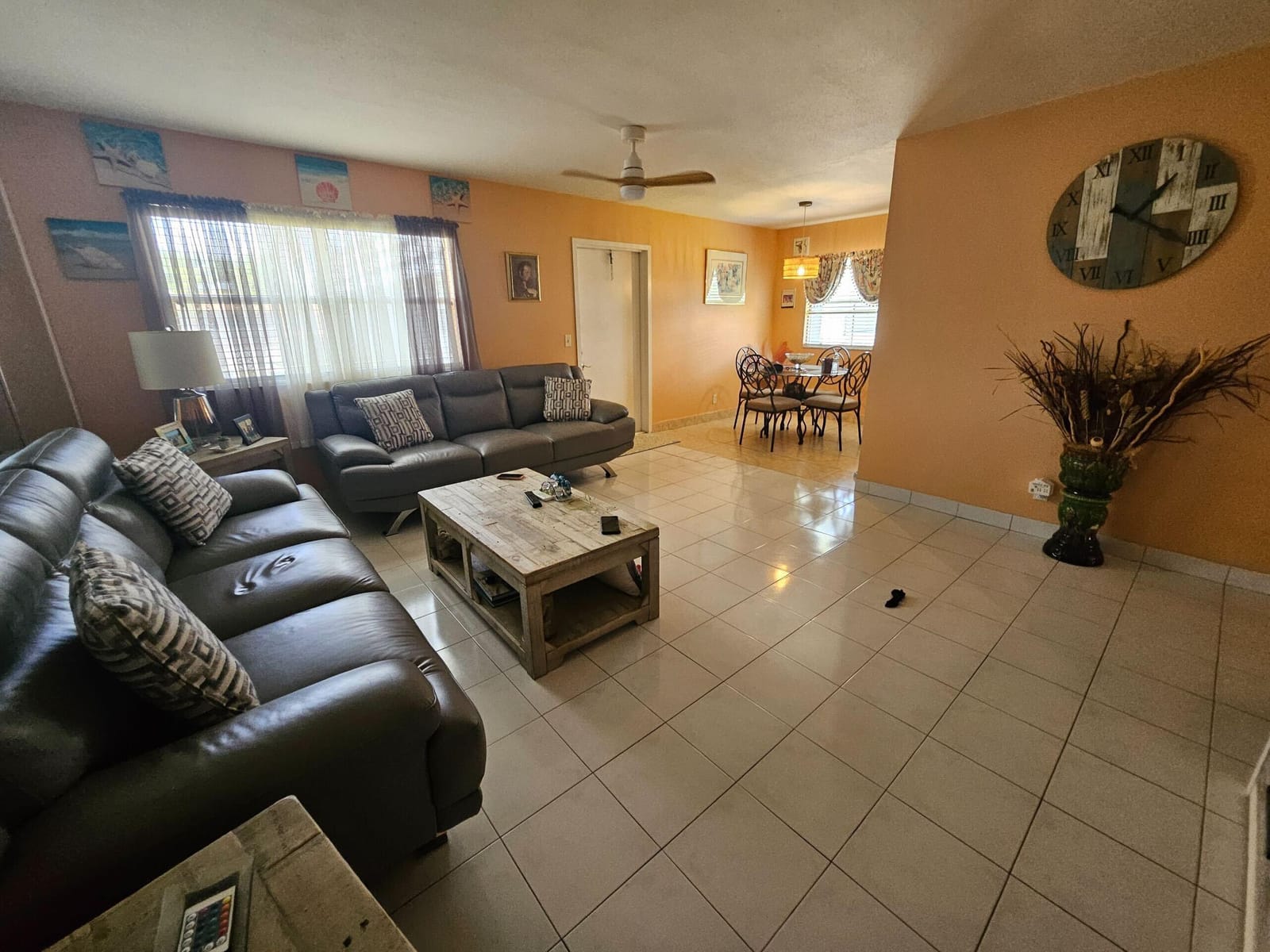 365 Brittany Avenue — photo 2
