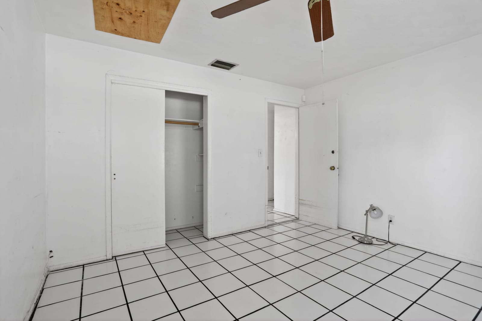 2411 NE 10th Terrace, Pompano Beach, FL 33064 photo 8