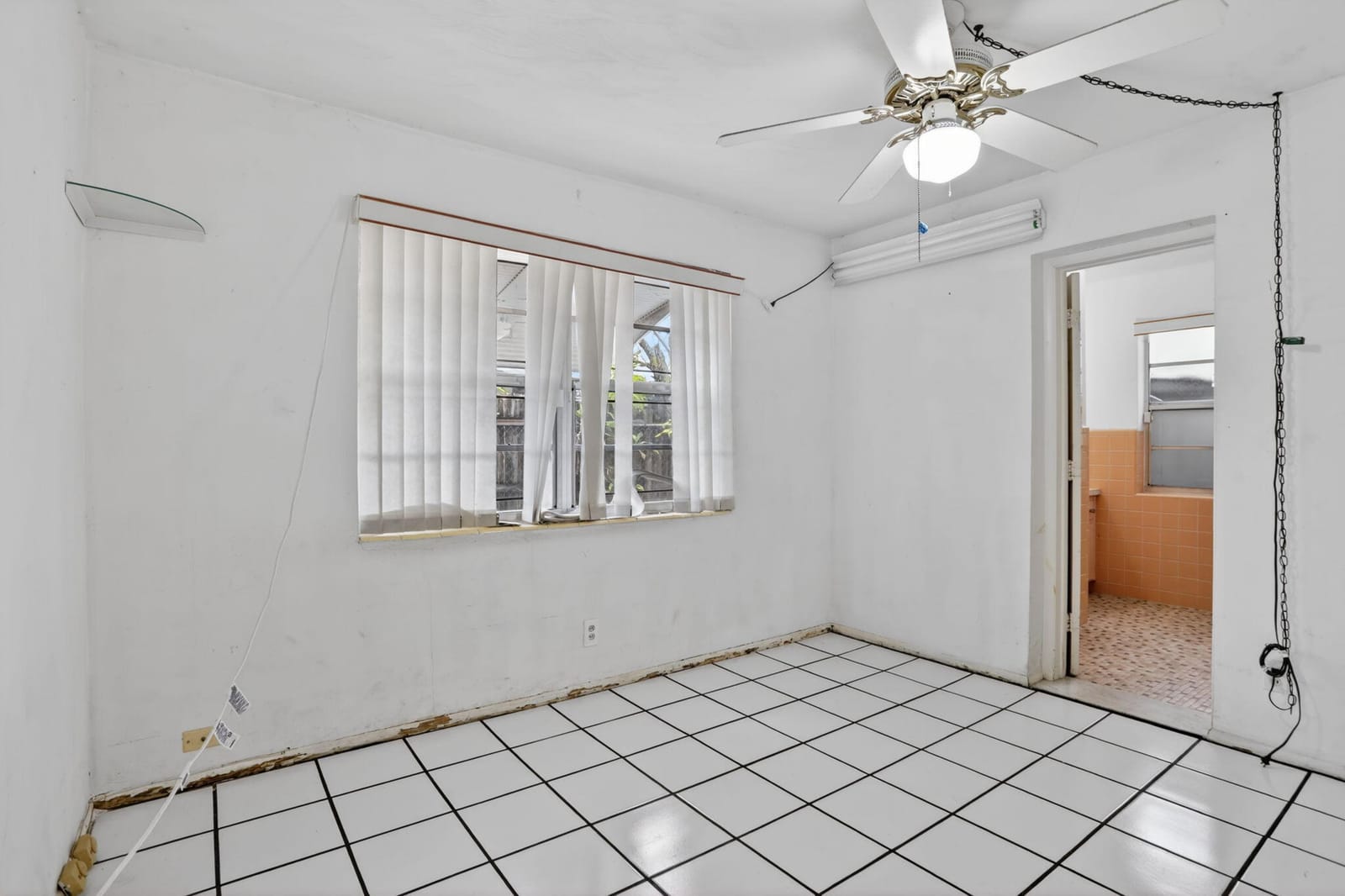 2411 NE 10th Terrace, Pompano Beach, FL 33064 photo 9