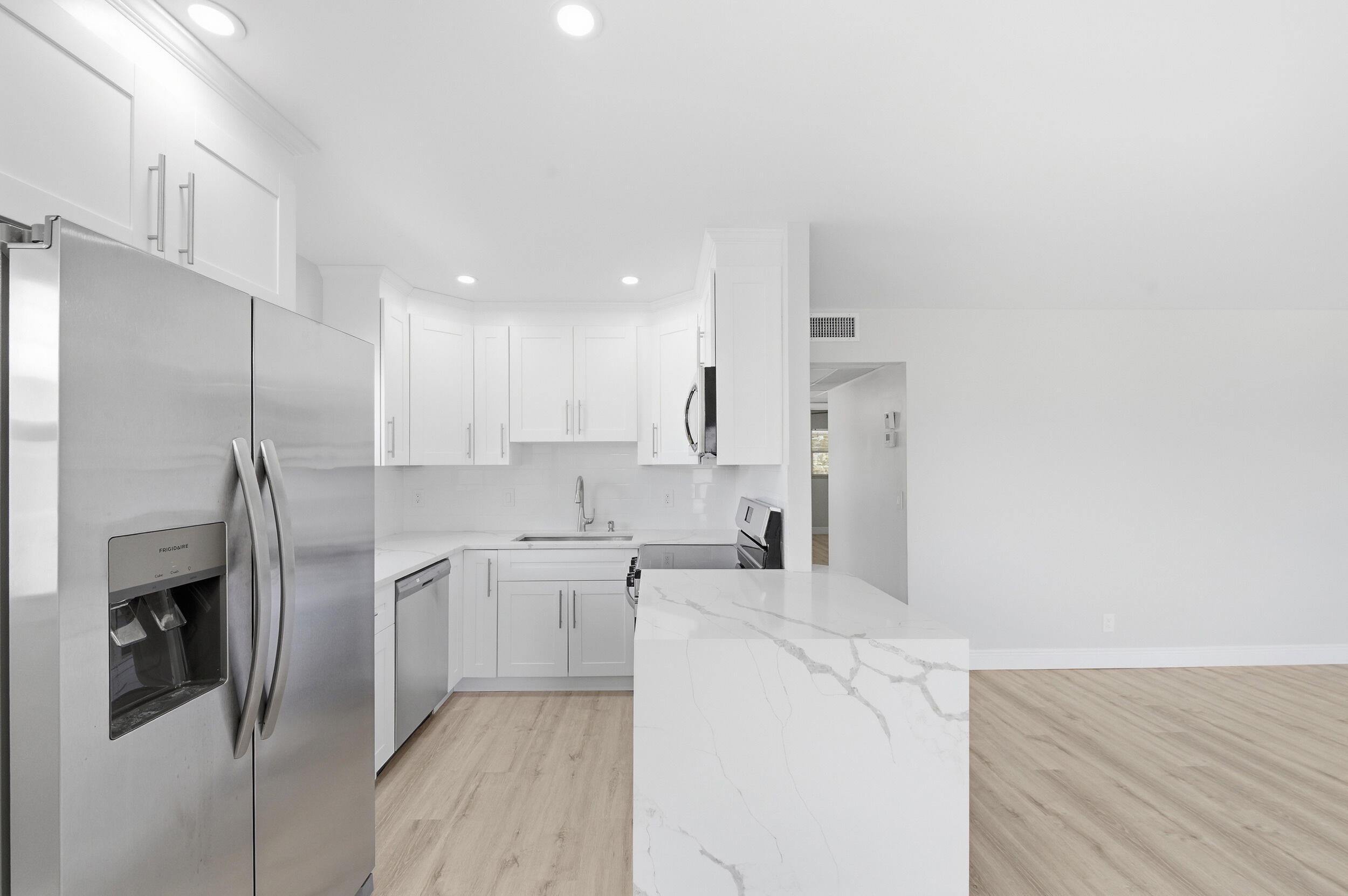 284 Flanders F, Delray Beach, FL 33484 photo 15